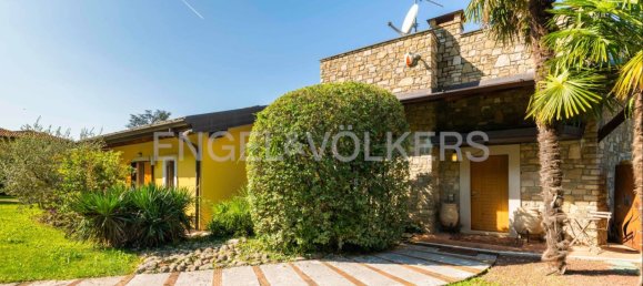 4 bedrooms Villa in Sulzano, Italy No. 125921 7