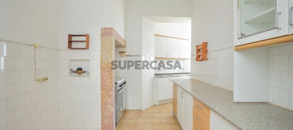 4 bedrooms Apartment in Lisbon, Portugal No. 229024 14