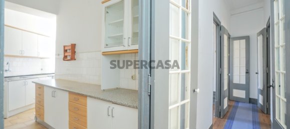 4 bedrooms Apartment in Lisbon, Portugal No. 229024 13