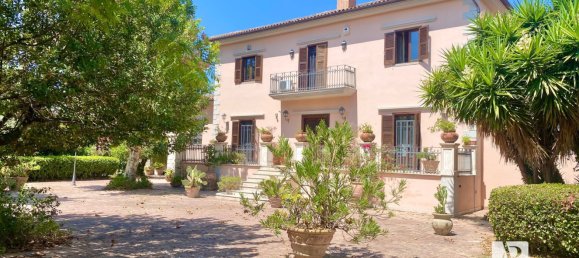 Villa de 9 dormitorios en Capaccio Paestum, Italy No. 379480 20