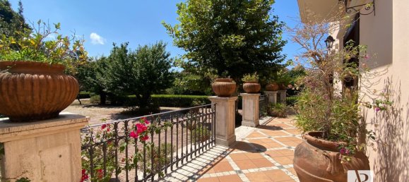 Villa de 9 dormitorios en Capaccio Paestum, Italy No. 379480 18