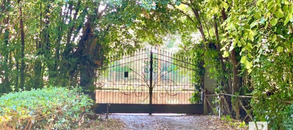 Villa de 9 dormitorios en Capaccio Paestum, Italy No. 379480 2