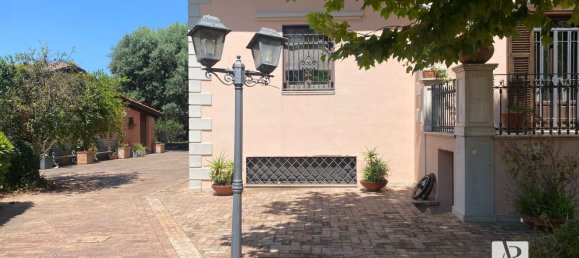 Villa de 9 dormitorios en Capaccio Paestum, Italy No. 379480 37