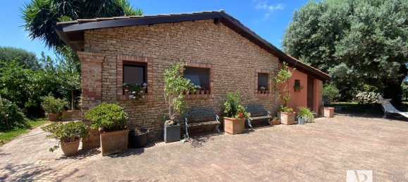 Villa de 9 dormitorios en Capaccio Paestum, Italy No. 379480 41