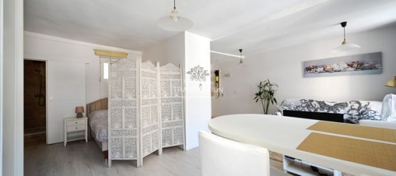 1 bedroom Apartment in Paris, France No. 313048 4