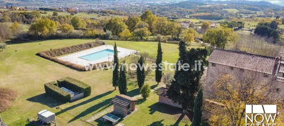35 rooms Villa in Poppi, Italy No. 52104 10