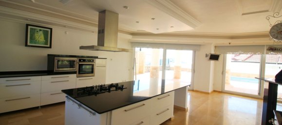 Villa 6+1 in Alanya, Turkey No. 13742 10