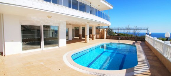 Villa 6+1 in Alanya, Turkey No. 13742 3