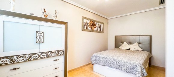 5 Schlafzimmer Villa in La Mata, Spain, Nr. 12916 27
