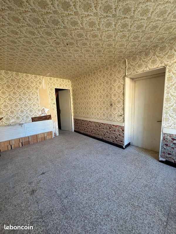 5 rooms House in Demigny, France No. 192357