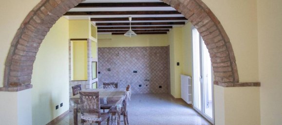 Вилла с 9 комнатами в Казальгранде, Италия № 118778 6