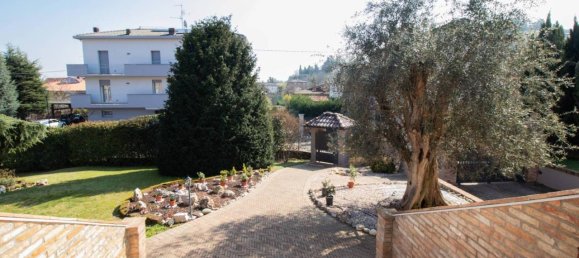 Вилла с 9 комнатами в Казальгранде, Италия № 118778 3