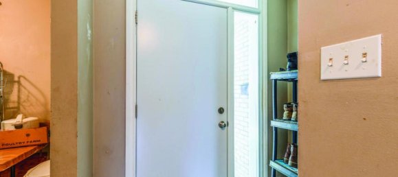 3 bedrooms House in London, Canada No. 765 8