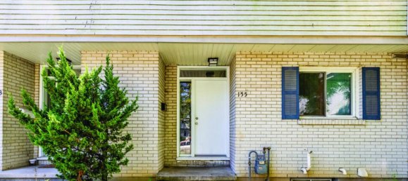 3 bedrooms House in London, Canada No. 765 3