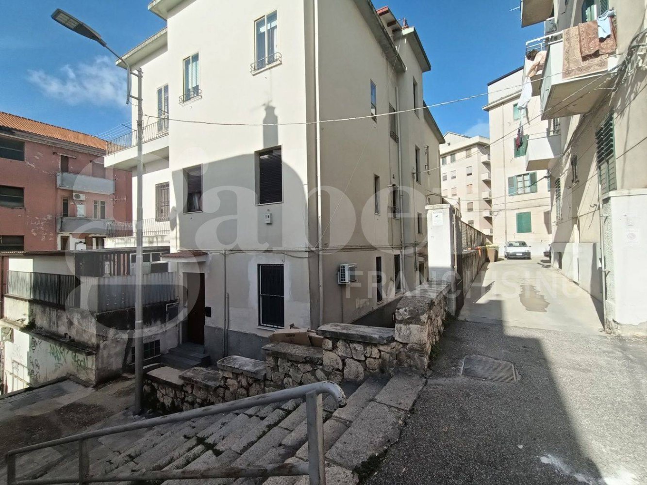 3 bedrooms Apartment in Catanzaro, Italy No. 293652