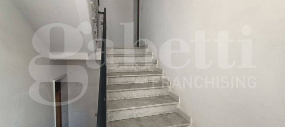 3 bedrooms Apartment in Catanzaro, Italy No. 293652 2