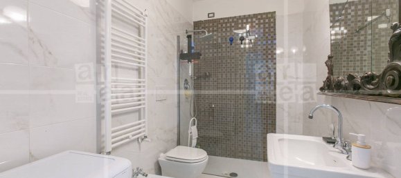 3 bedrooms Apartment in Rome, Italy No. 357045 9