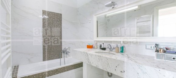 3 bedrooms Apartment in Rome, Italy No. 357045 16