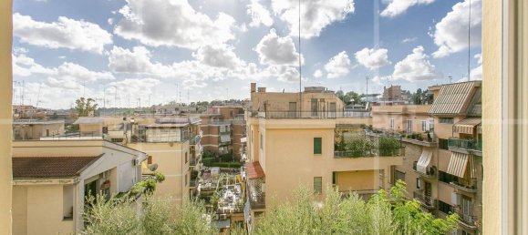 3 bedrooms Apartment in Rome, Italy No. 357045 20