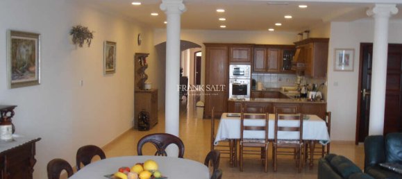 Apartamento de 2 dormitorios en Sliema, Malta No. 8649 11