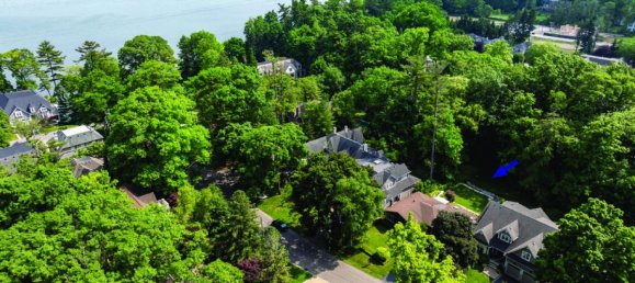 3 bedrooms House in Oakville, Canada No. 770 2