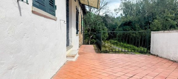 2 Schlafzimmer Schlösser in Bagnone, Italy, Nr. 386271 2