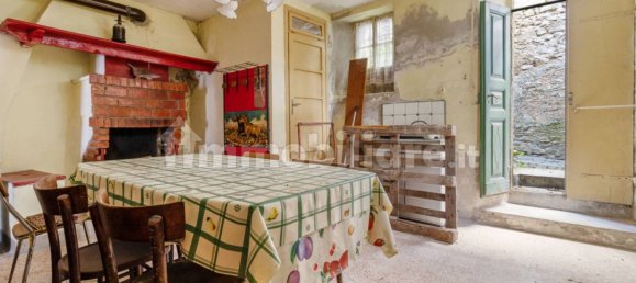 3 bedrooms House in Plesio, Italy No. 309908 4