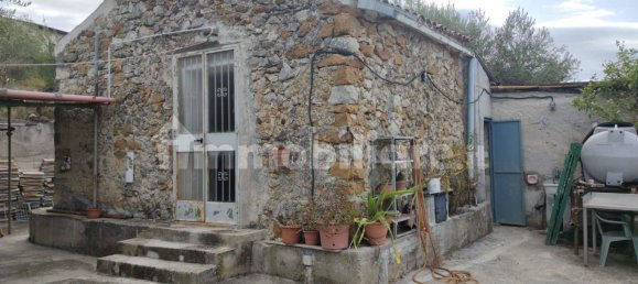 Terreno en Montelepre, Italy 4968 m² No. 335090 3