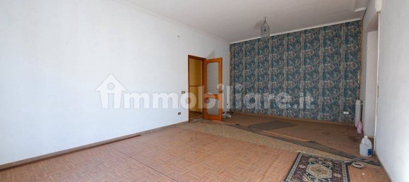 3 Schlafzimmer Wohnung in Vittoria, Italy, Nr. 271315 4