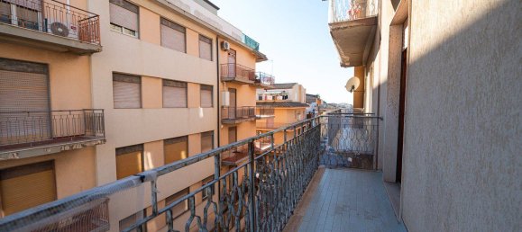 3 Schlafzimmer Wohnung in Vittoria, Italy, Nr. 271315 7