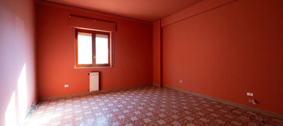 3 Schlafzimmer Wohnung in Vittoria, Italy, Nr. 271315 26