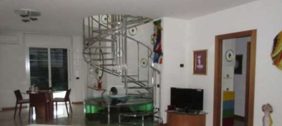 5-Zimmer Wohnung in Milan, Italy, Nr. 247233 6