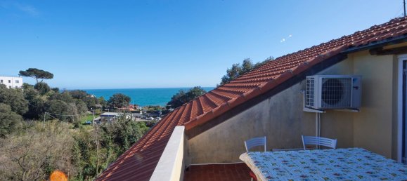 5 rooms Duplex in Albisola Superiore, Italy No. 61188 24