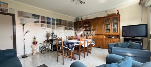 3 bedrooms Apartment in Nichelino, Italy No. 264088 2