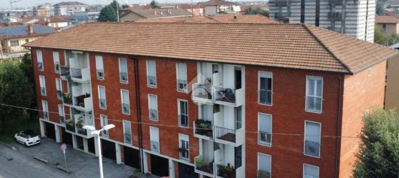 2 bedrooms Apartment in Dalmine, Italy No. 92087 25