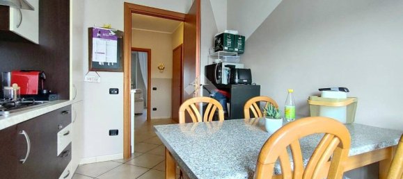 2 bedrooms Apartment in Dalmine, Italy No. 92087 10