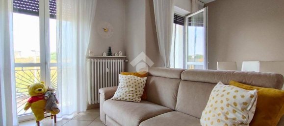 2 bedrooms Apartment in Dalmine, Italy No. 92087 2