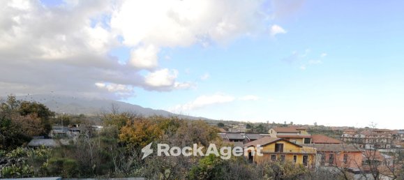 Квартира с 4 комнатами в Сан Пьетро Кларенца, Италия № 308866 2