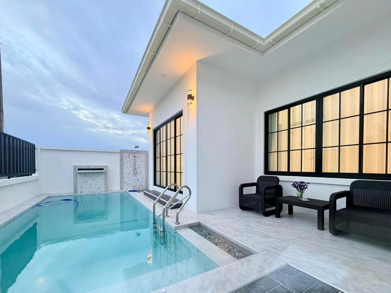 3 bedrooms Villa for sale in Pattaya, Chonburi, Eastern Thailand, Thailand № 142177