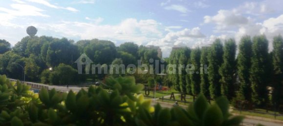 Квартира с 3 спальнями в Корсико, Италия № 76461 7