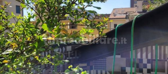 Квартира с 3 спальнями в Корсико, Италия № 76461 3