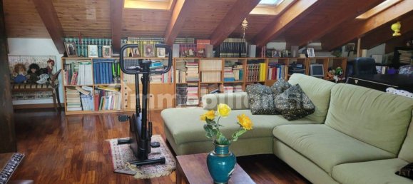 Квартира с 3 спальнями в Корсико, Италия № 76461 40