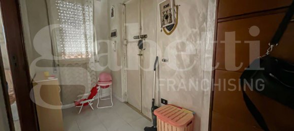 2 rooms Apartment in Naples, Italy No. 286986 5