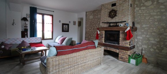 Casa de 3 dormitorios en Thesee, France No. 249036 10