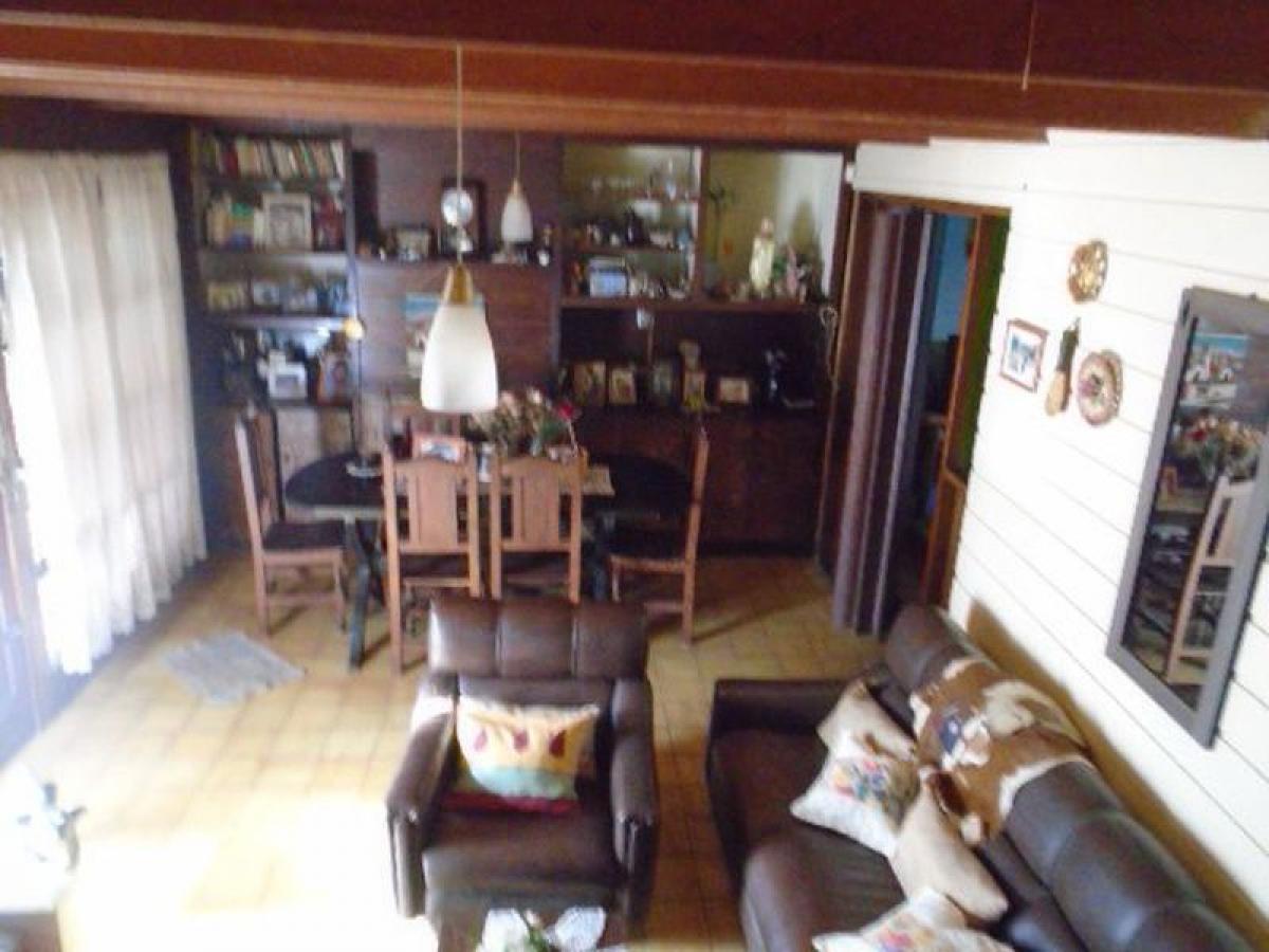 3 bedrooms House in Mar del Plata, Argentina No. 87680