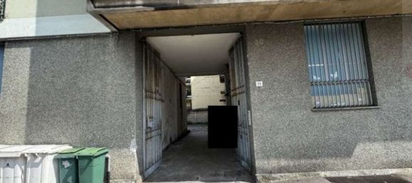 3 rooms Apartment in Legnano, Italy No. 331457 5