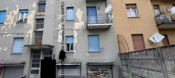 3 rooms Apartment in Legnano, Italy No. 331457 4