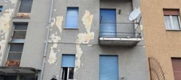 3 rooms Apartment in Legnano, Italy No. 331457 9