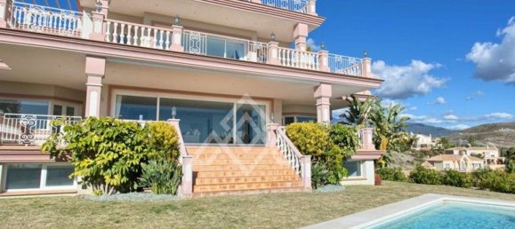 Villa de 8 dormitorios en Málaga, Spain No. 130909 4