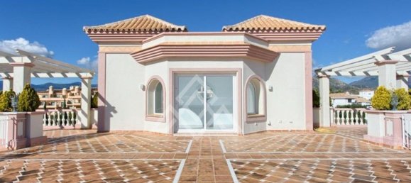 Villa de 8 dormitorios en Málaga, Spain No. 130909 39